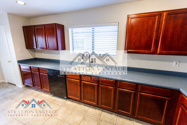 Building Photo - 15792 W Port Au Prince Ln