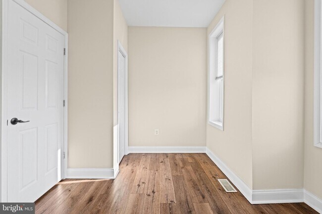 Building Photo - 1307 N Patterson Park Ave