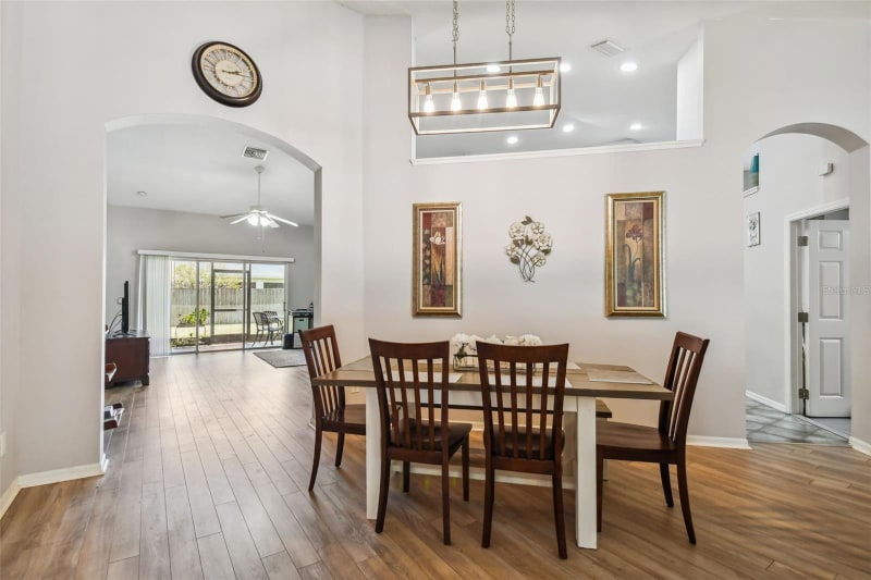 Building Photo - 7124 Colonial Lake Dr