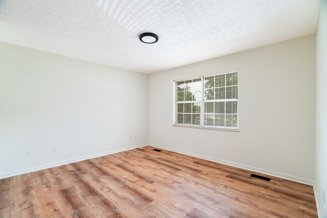 Building Photo - 3312 Kendallmac Ln