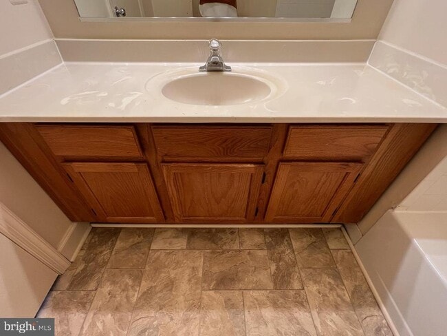 Building Photo - 18002 Sunset Lake Ct