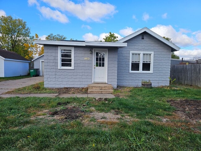 Building Photo - 2 Bed 1 Bath Single Family Home in Wisconsin Rapids