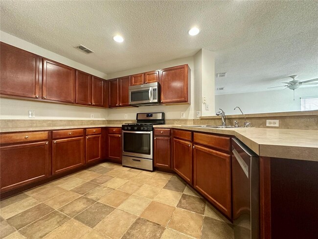 Building Photo - 224 Rona Ln