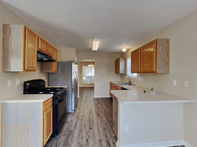 Building Photo - 18203 Gravenhurst Ln