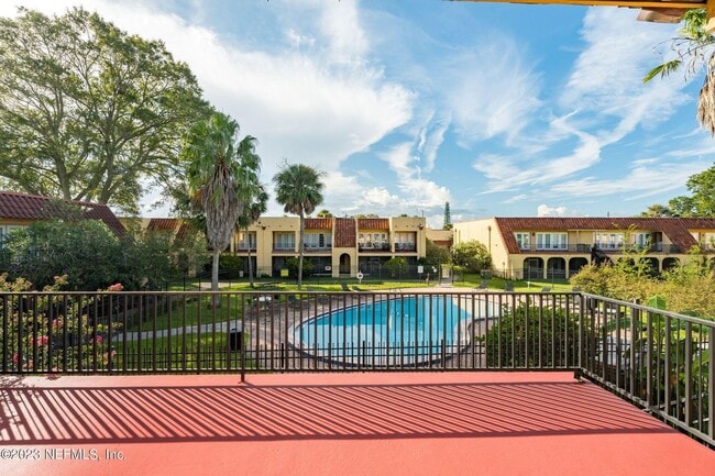 Building Photo - Gated Community