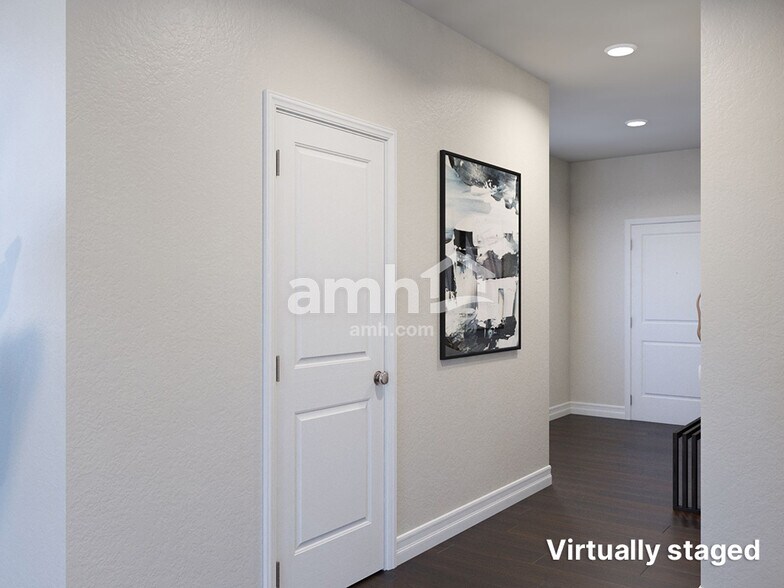 Building Photo - 8944 Tiger Tooth Ave