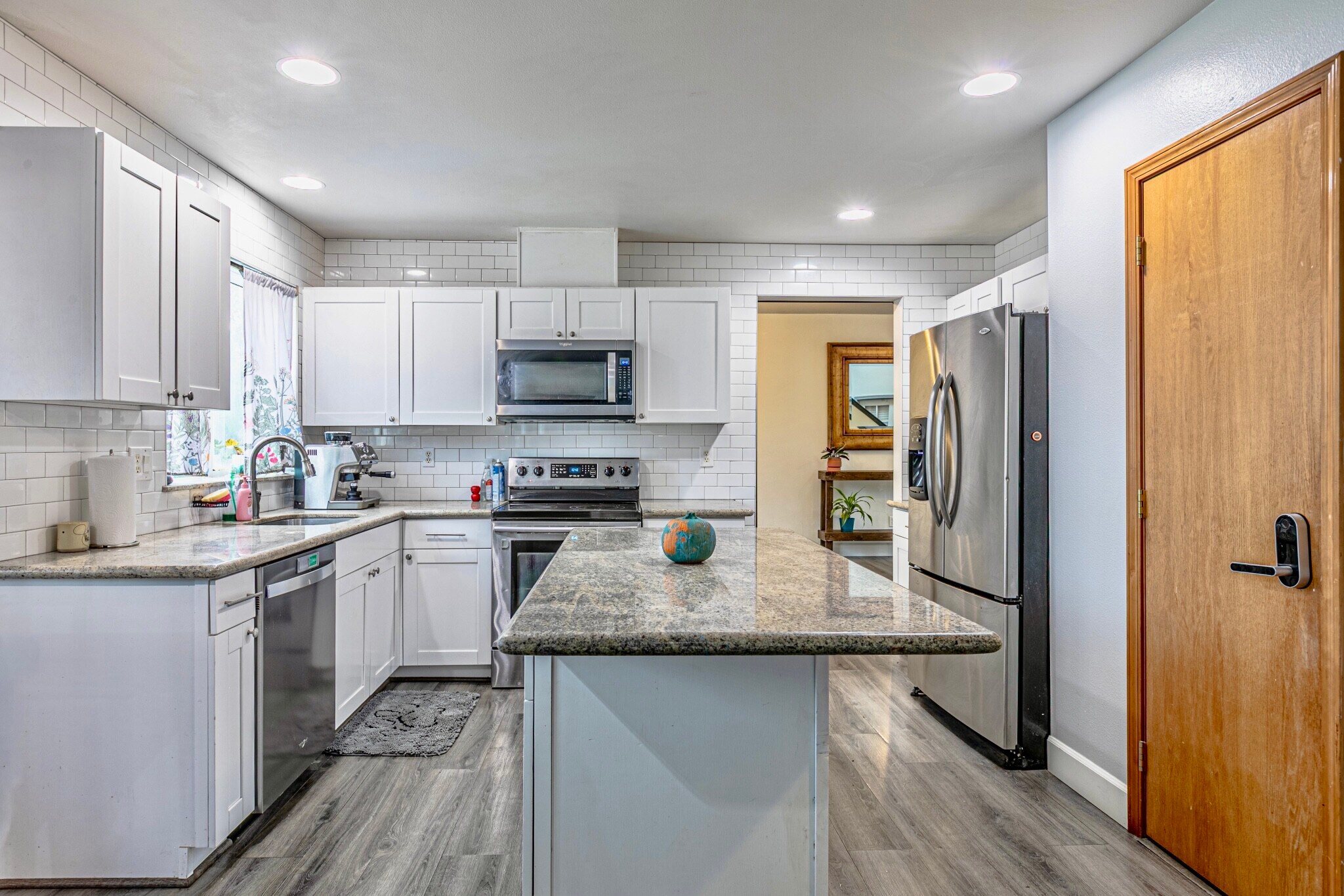 Building Photo - 4601 Nassau Ave NE