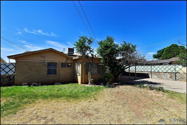 Building Photo - 5613 Creston Ave