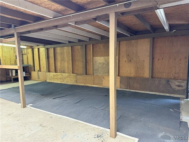 Building Photo - 7916 Center St