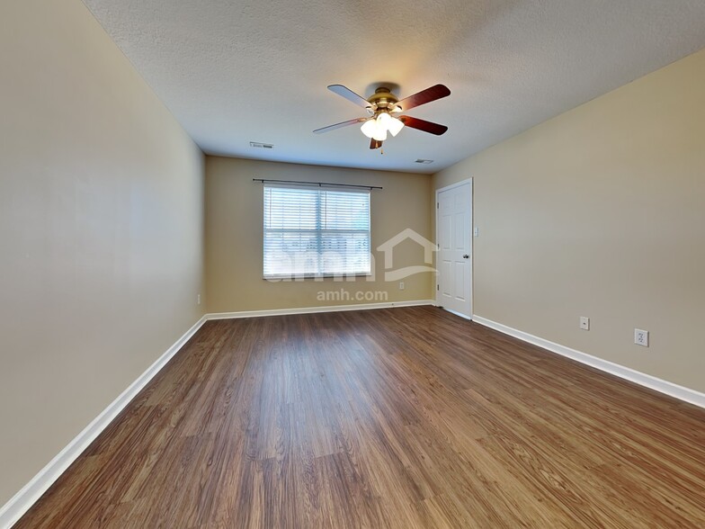 Building Photo - 2534 Fernbank Rd