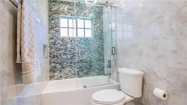 Building Photo - 3323 Cypress Landing Dr