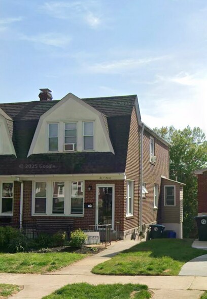 Primary Photo - 207 E 11th Ave