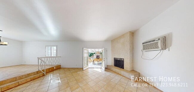 Building Photo - 7317 Kraft Ave