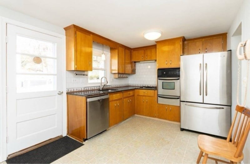 Building Photo - 548 Poplar St