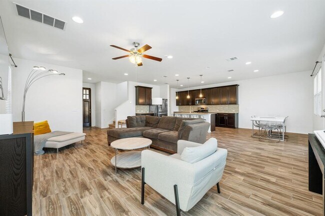 Primary Photo - 1902 Tasmanian Tiger Trace