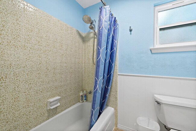 Building Photo - 2307 Trailside Dr