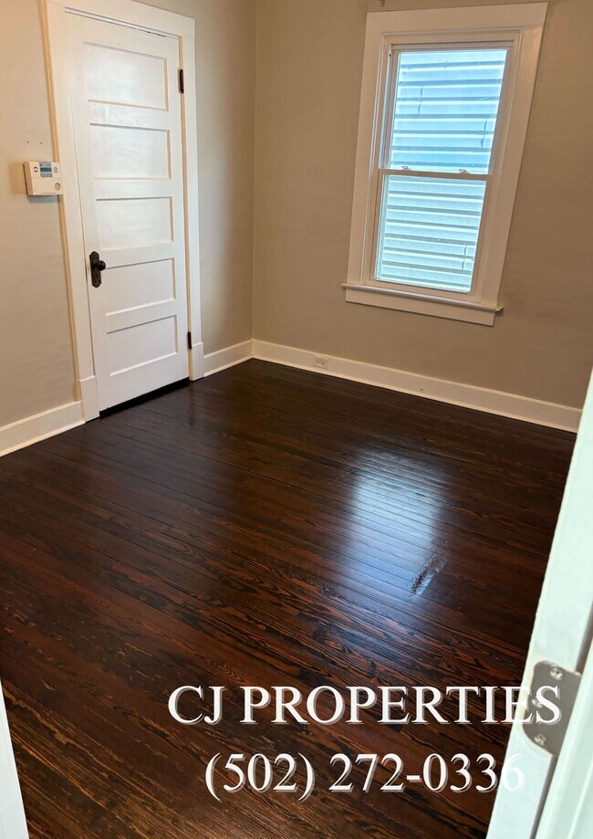 Building Photo - 433 1/2 E. Brandeis Street