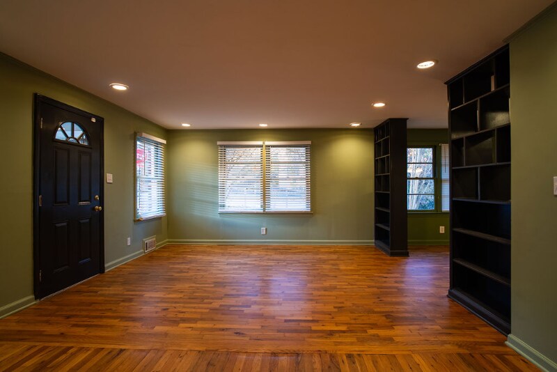 Building Photo - 2063 Delano Dr NE