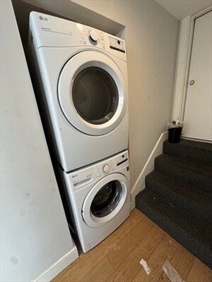 Building Photo - 267 Newbury St