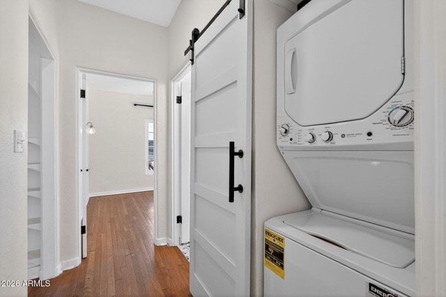 Building Photo - 311 West Campbell Ave