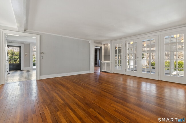 Building Photo - 145 Lyons Plain Rd