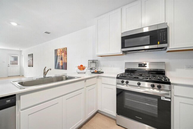 Building Photo - 23437 Firelight Dr