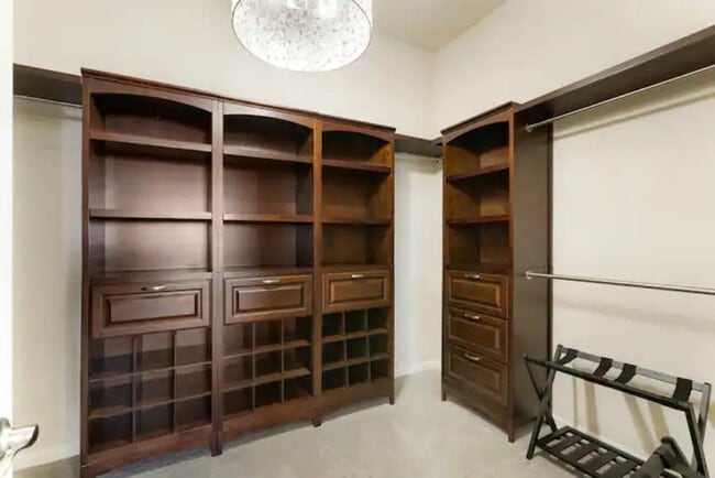 Building Photo - 9412 Joyce Way