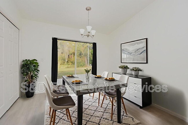 Building Photo - 1035 Fox Lake Dr