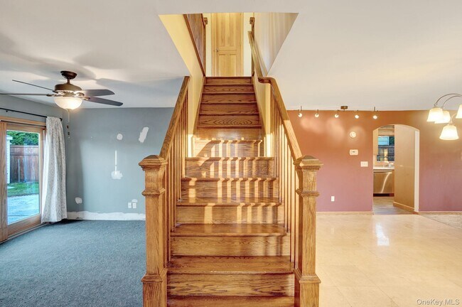 Building Photo - 8 Pearl St