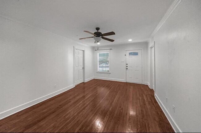 Building Photo - 7310 Moss Rose St