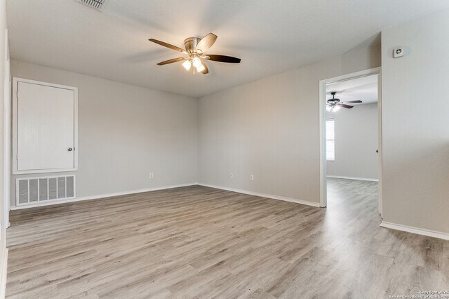Building Photo - 16311 Kentucky Ridge