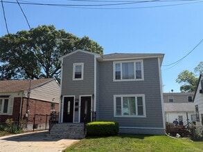 Building Photo - 231-10-231145 145th Ave