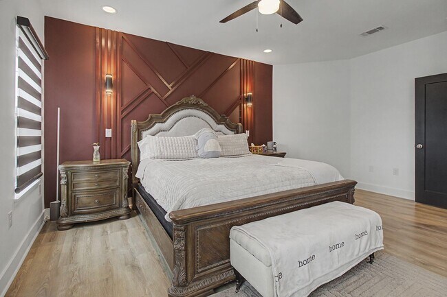 Building Photo - 197 W 1st Ave