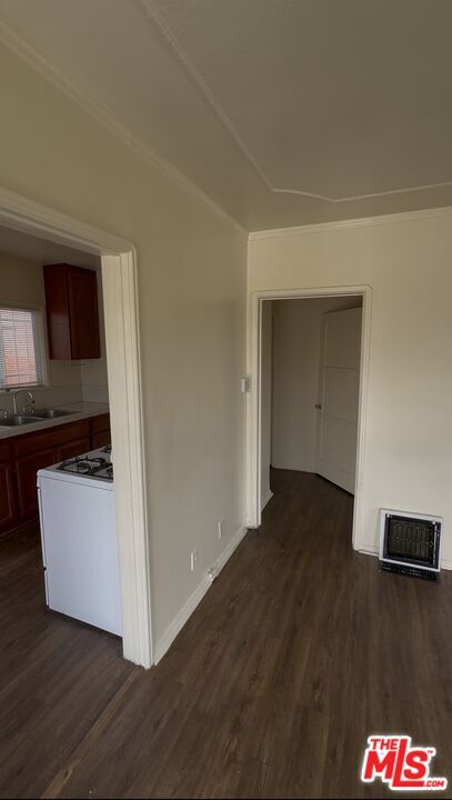 Building Photo - 4475 W 60th St