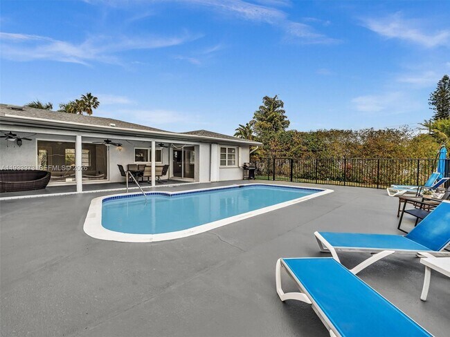 Building Photo - 406 Sailboat Cir