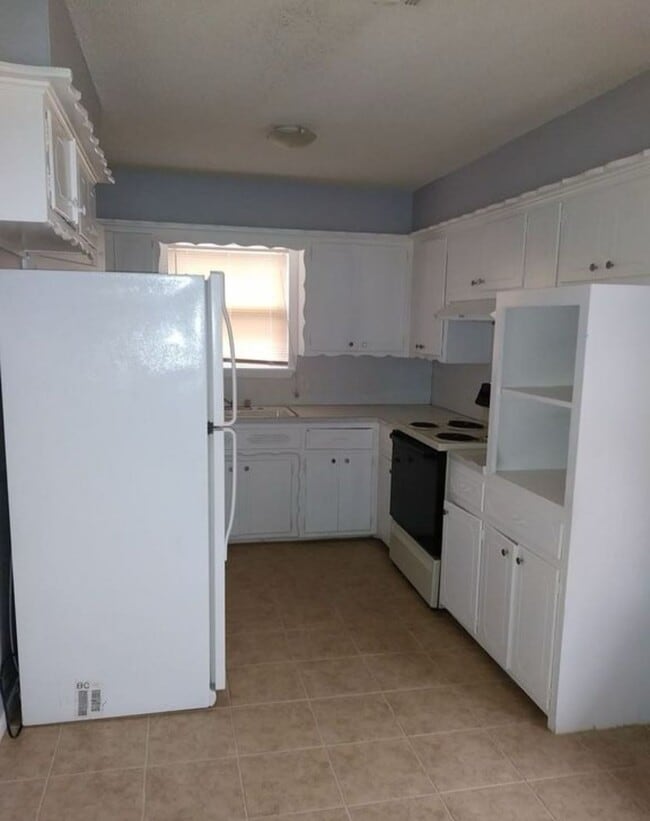 Building Photo - 815 NW 58th St