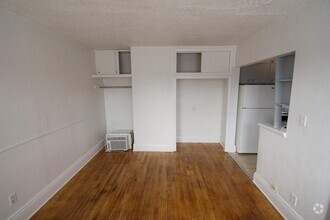 Building Photo - 222 4th St S