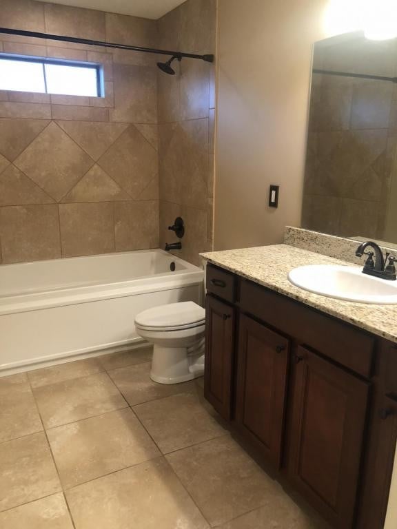 Building Photo - 1500 Lacadie Dr. Unit Q