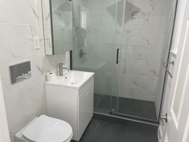 Building Photo - 205 Ives St