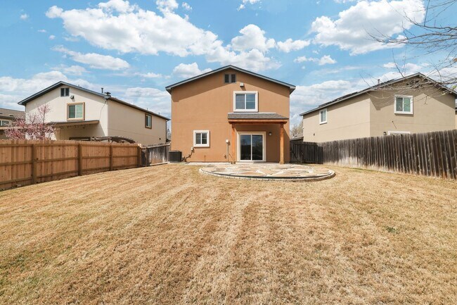 Building Photo - Gated Community Home with Solar Panels & All Appliances Included