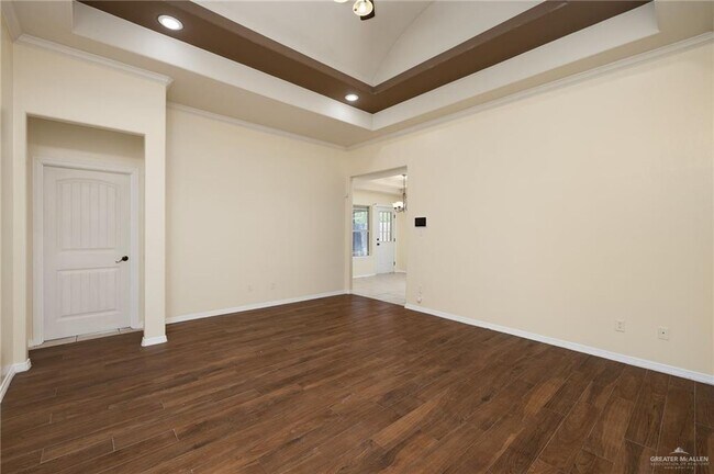 Building Photo - 2323 N Opal St