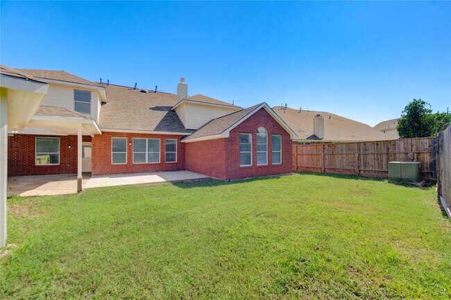 Building Photo - 5512 Canyon Bluff Ln