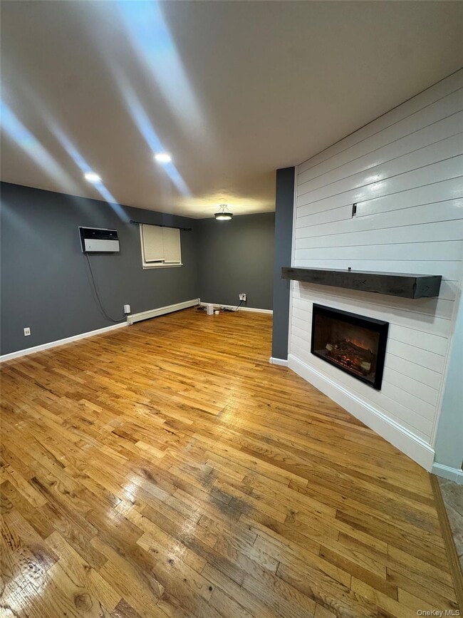 Building Photo - 1215 America Ave