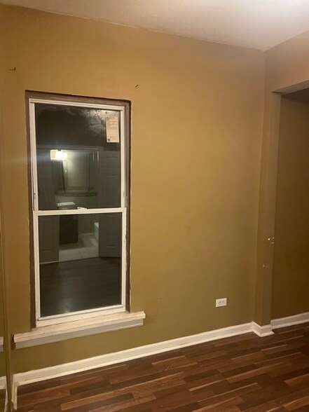 Building Photo - 7208 S South Chicago Ave