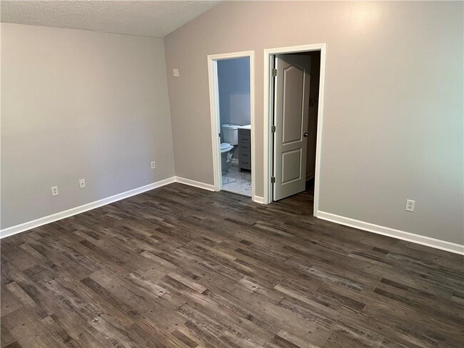 Building Photo - 139 Shenandoah Dr