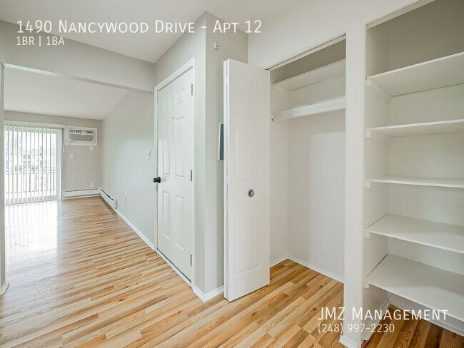 Building Photo - 1490 Nancywood Dr