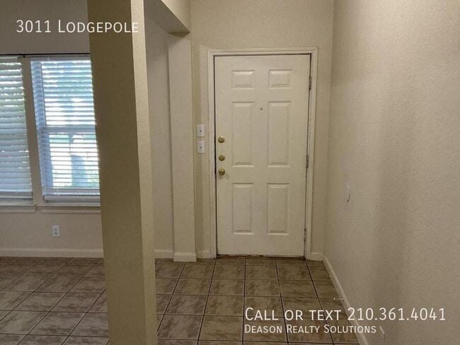 Building Photo - 3011 Lodgepole-