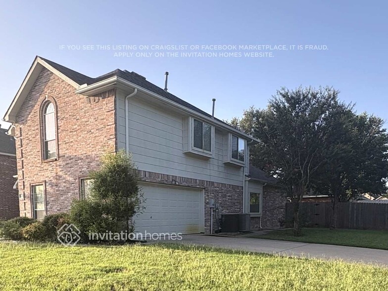 Building Photo - 3002 Wren Ln