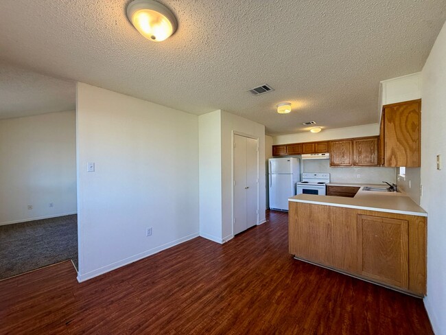 Building Photo - Duplex