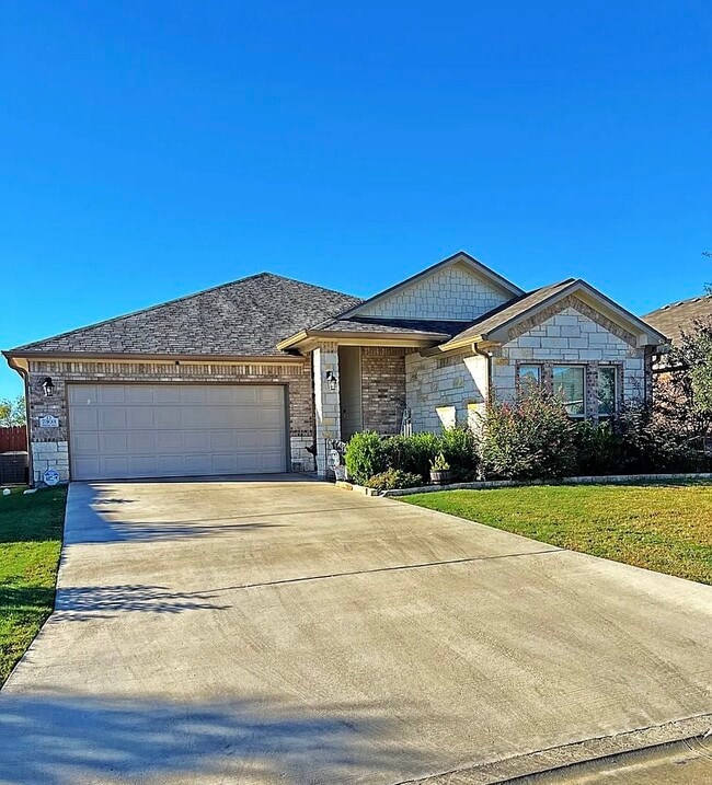Building Photo - 7303 Abalone Way